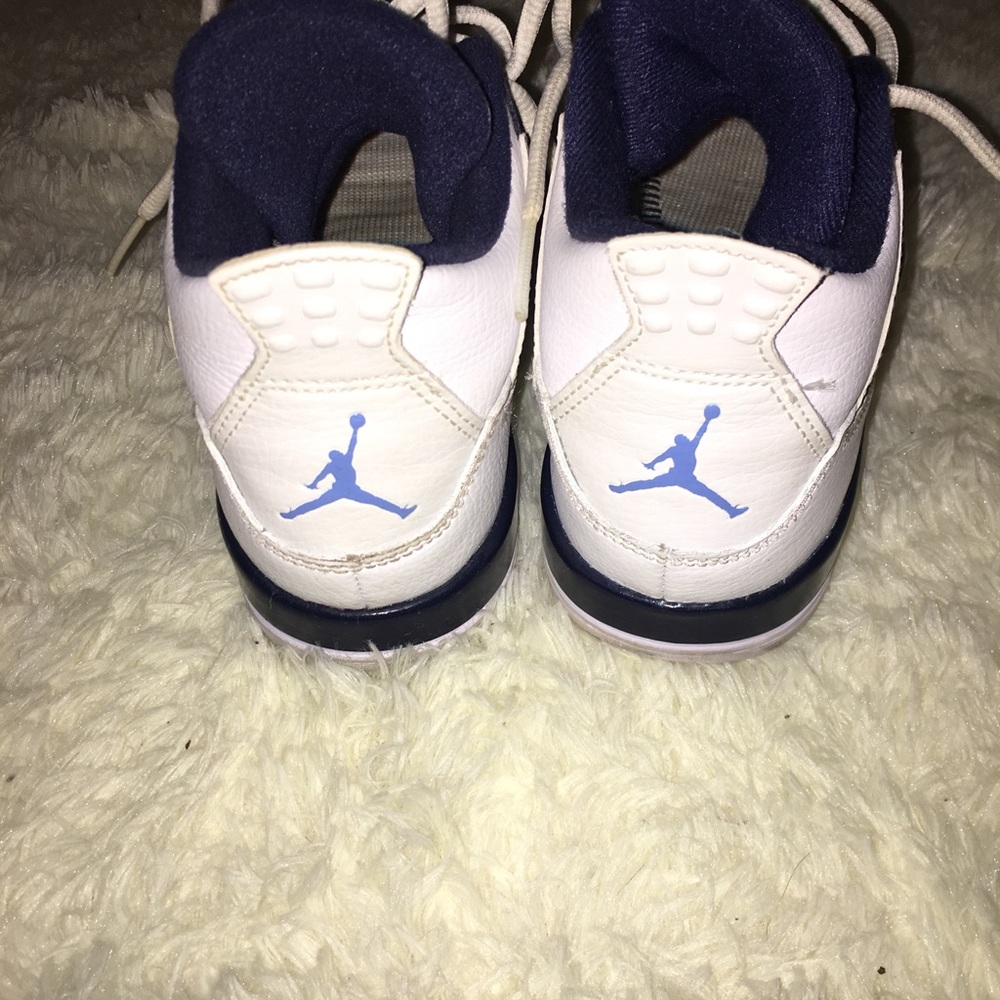 Jordan 4s - Picture 5 of 5